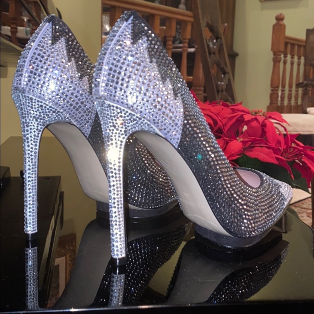 Enzo Angiolini Pumps - Picture 4 of 4